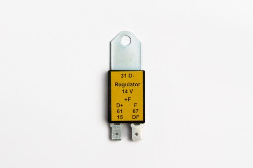 Universal regulator 12V ( MZ-ETZ Lada Skoda Dacia )
